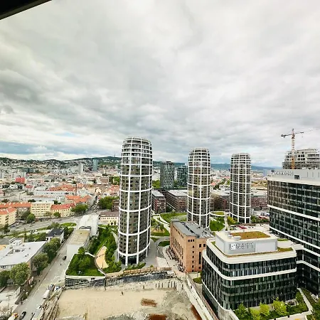 In Panorama On 25th Floor - Amazing View Close To Old Town Daire