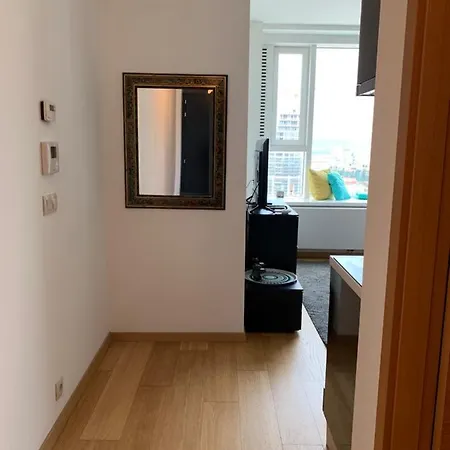 In Panorama On 25th Floor - Amazing View Close To Old Town